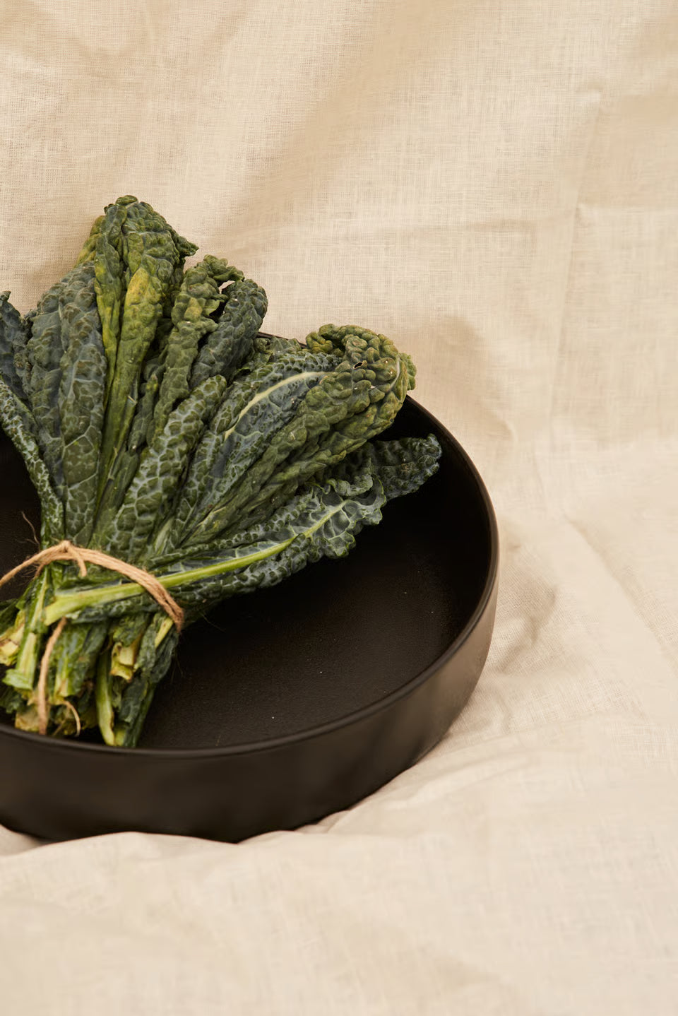 Raw Black Stoneware Ovendish 30cm