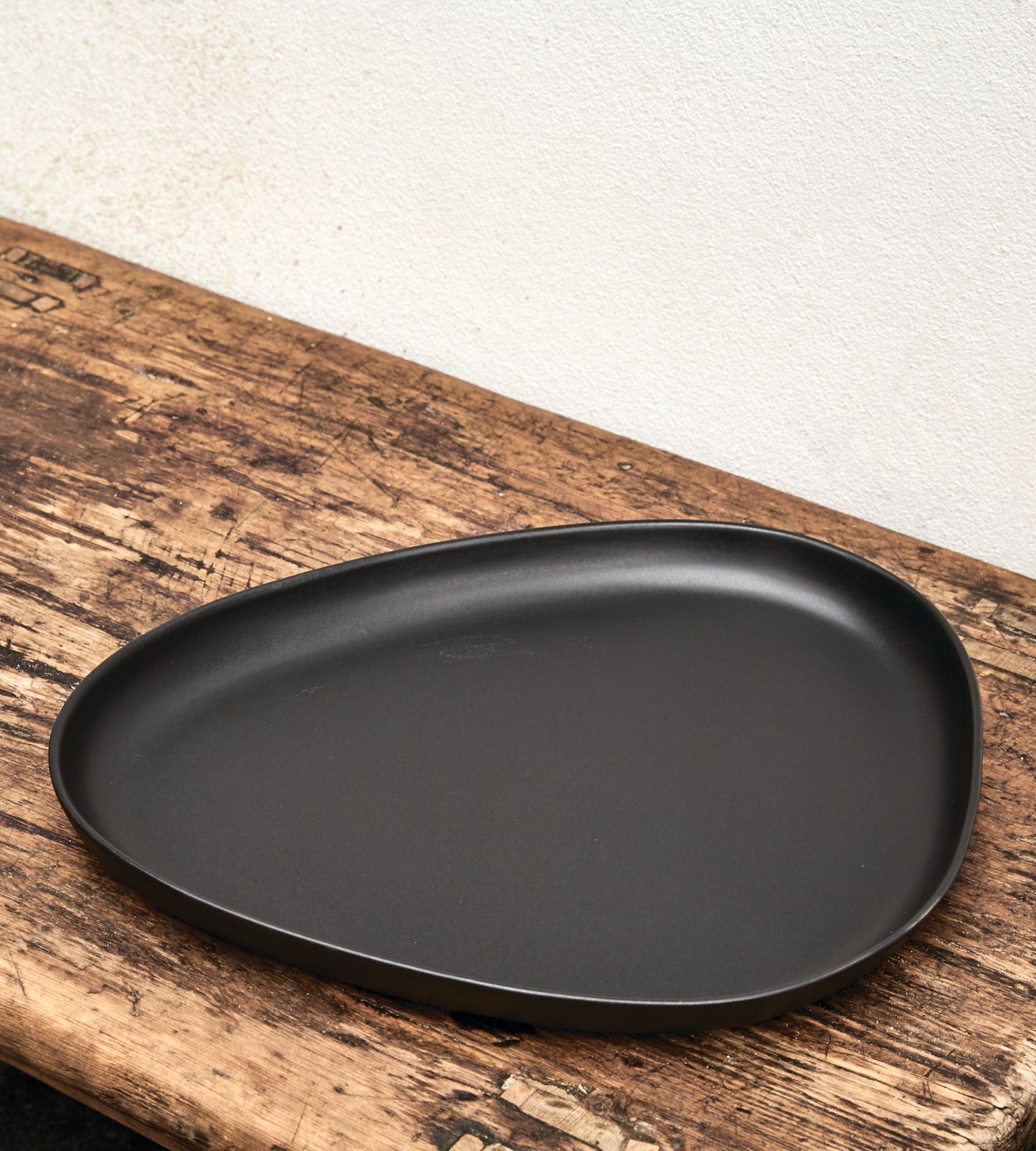 Stoneware Curve Platter Black 35cm