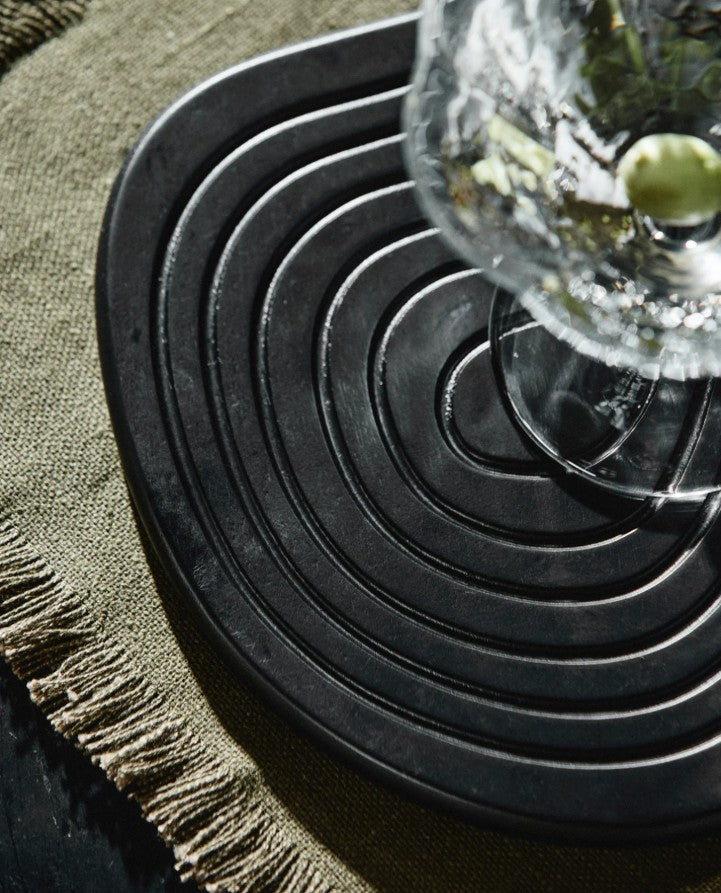 Enoki Black Table Mat 20cm