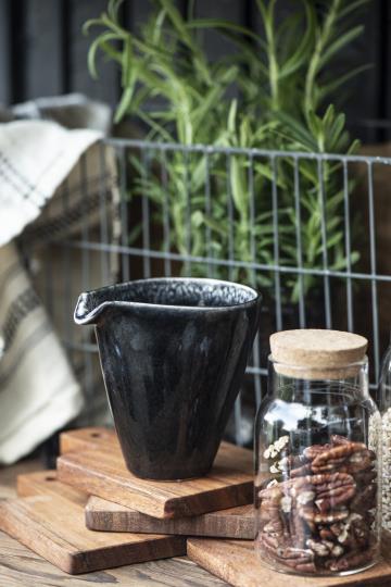 Black Dunes Pitcher w/Spout 12.7cm